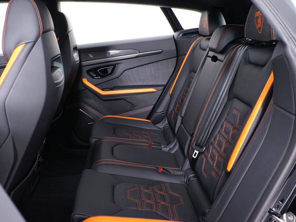 2026 Lamborghini Urus SE - Image 26 of 31