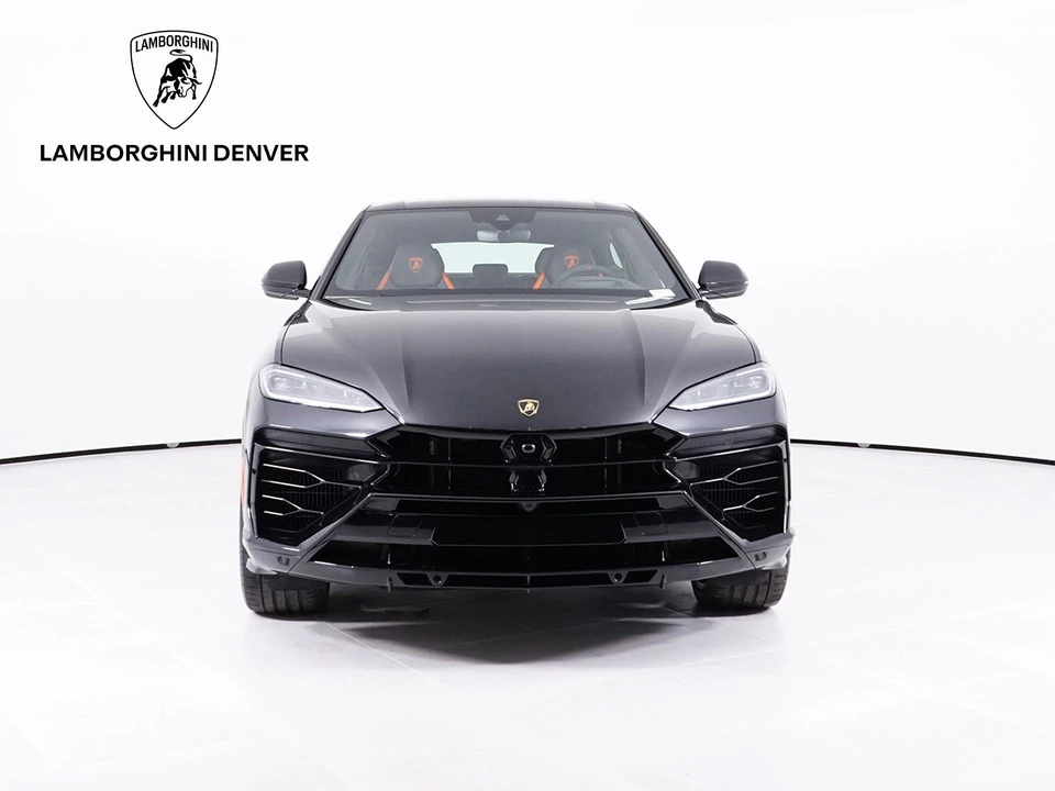 2026 Lamborghini Urus SE - Image 11 of 31