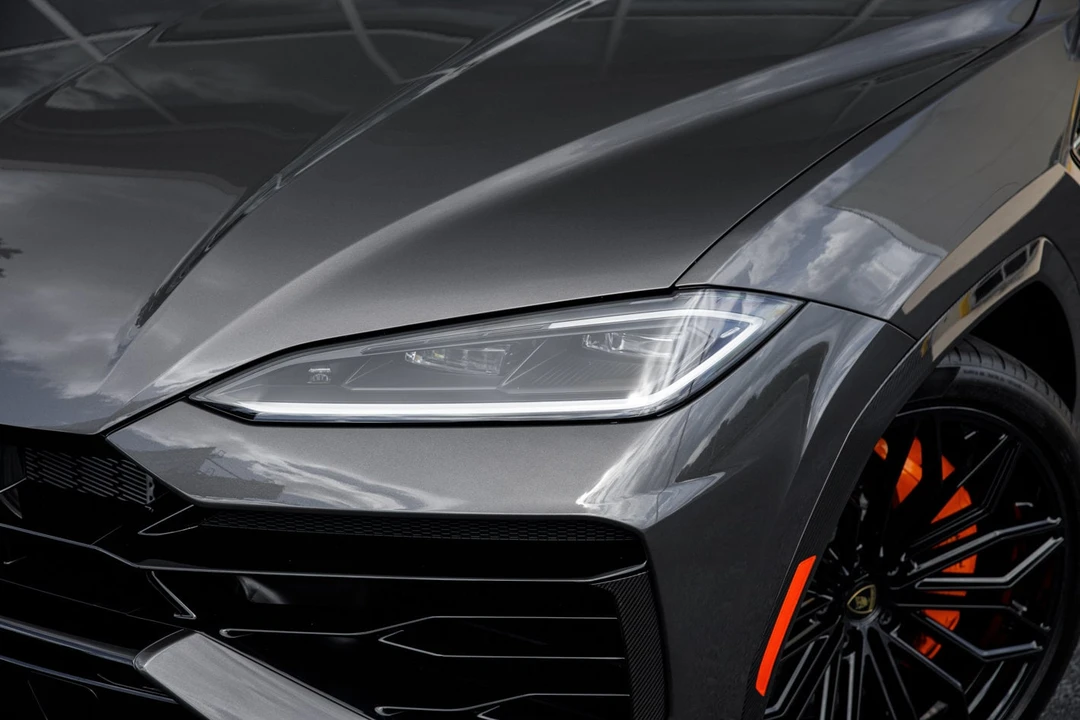 2026 Lamborghini Urus SE - Image 3 of 31
