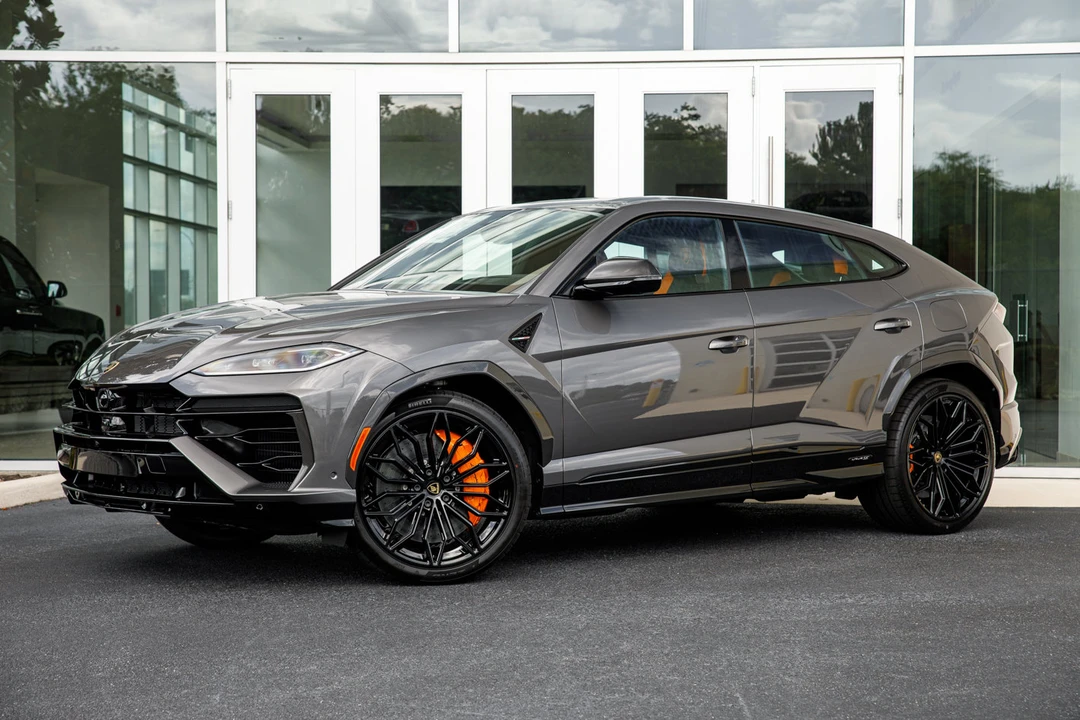 2026 Lamborghini Urus SE - Image 4 of 31