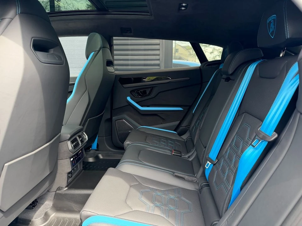 2026 Lamborghini Urus SE - Image 22 of 23