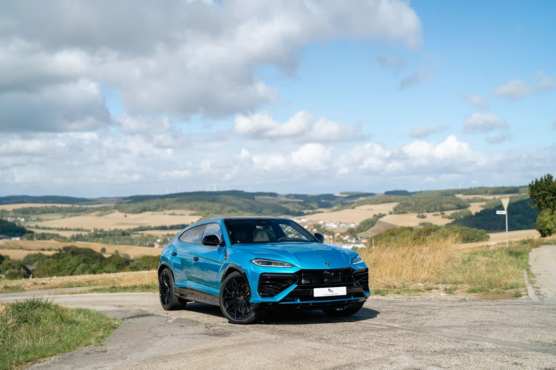 2026 Lamborghini Urus SE - Image 11 of 31