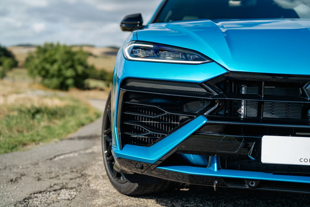 2026 Lamborghini Urus SE - Image 28 of 31