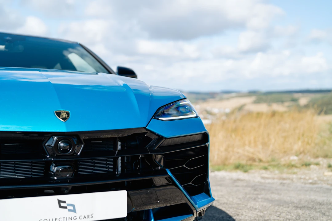 2026 Lamborghini Urus SE - Image 30 of 31