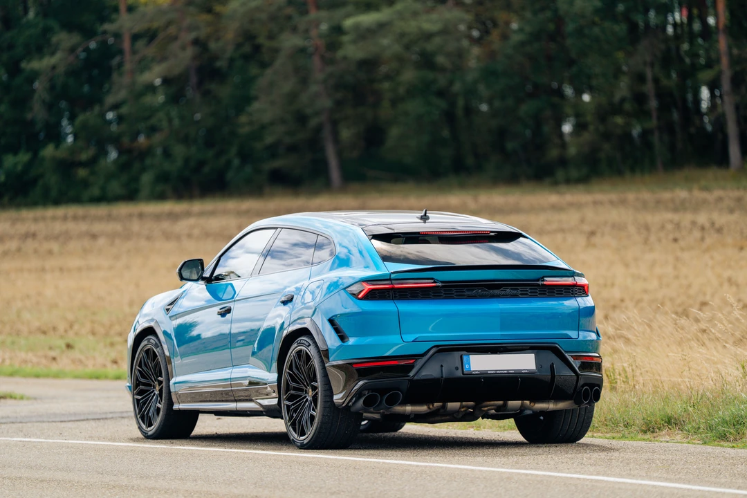 2026 Lamborghini Urus SE - Image 17 of 31