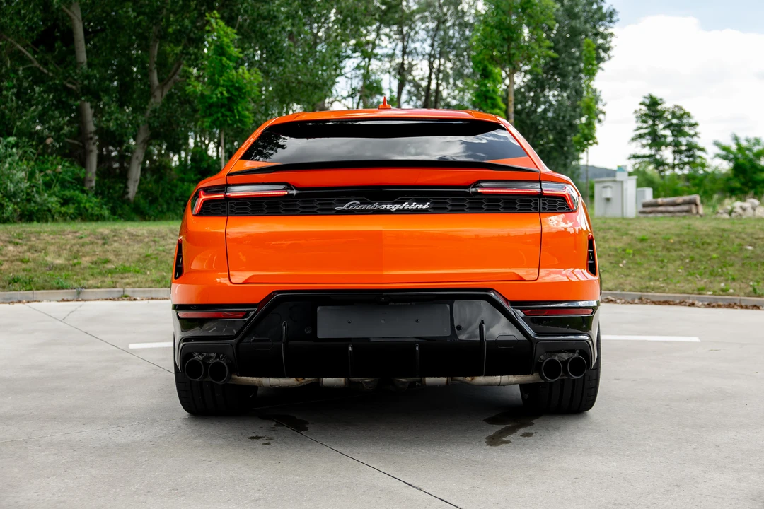 2026 Lamborghini Urus SE - Image 6 of 31