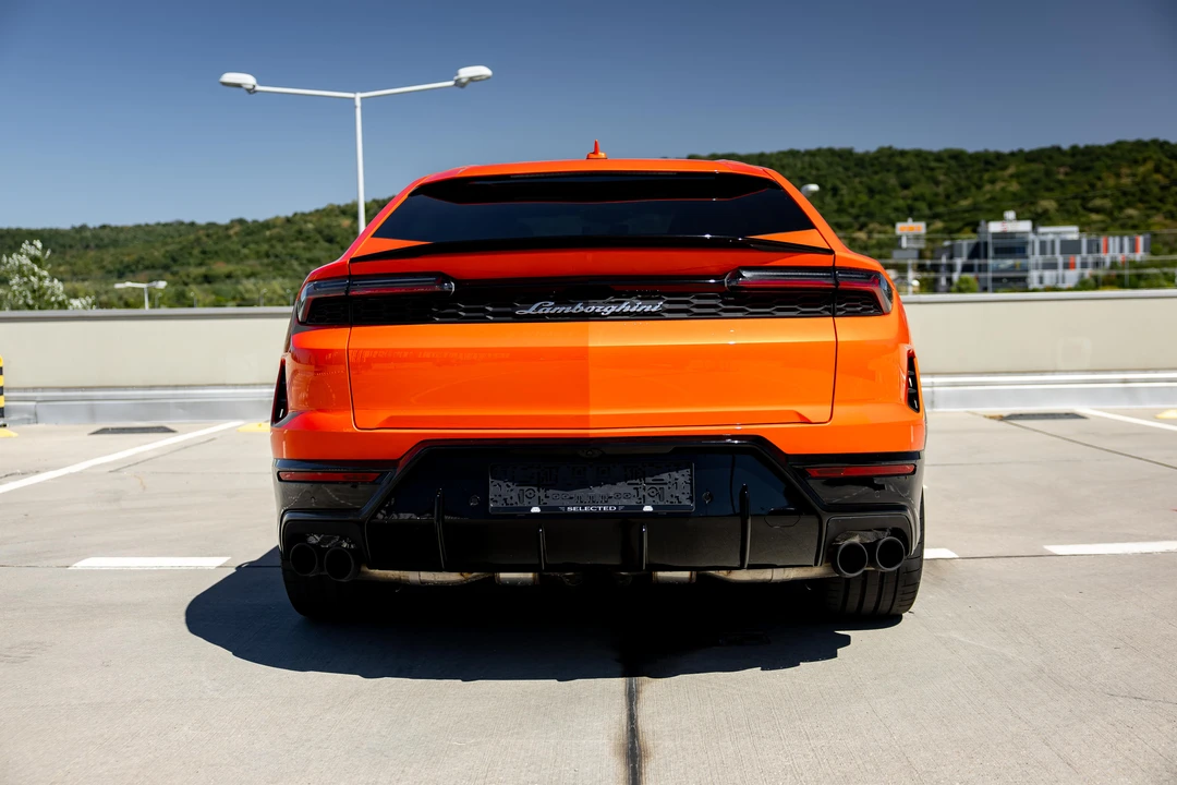 2026 Lamborghini Urus SE - Image 6 of 31