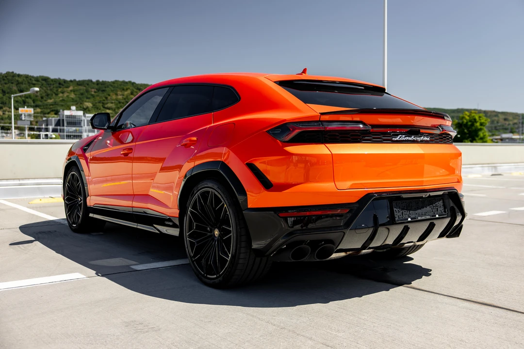 2026 Lamborghini Urus SE - Image 7 of 31
