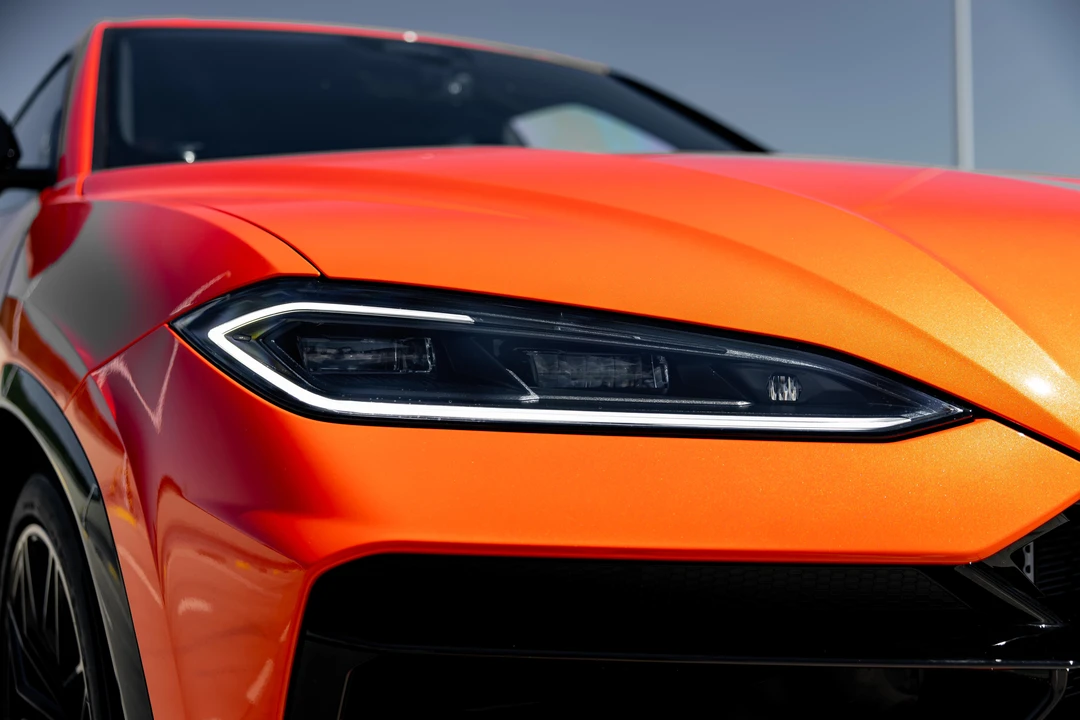 2026 Lamborghini Urus SE - Image 31 of 31
