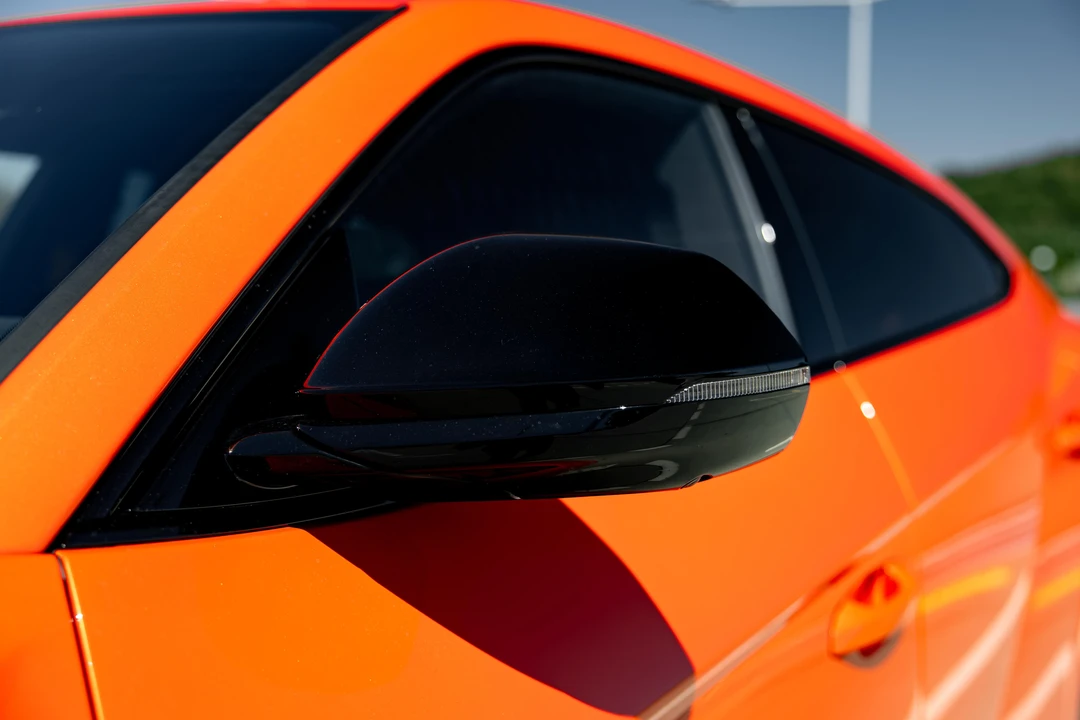 2026 Lamborghini Urus SE - Image 17 of 31