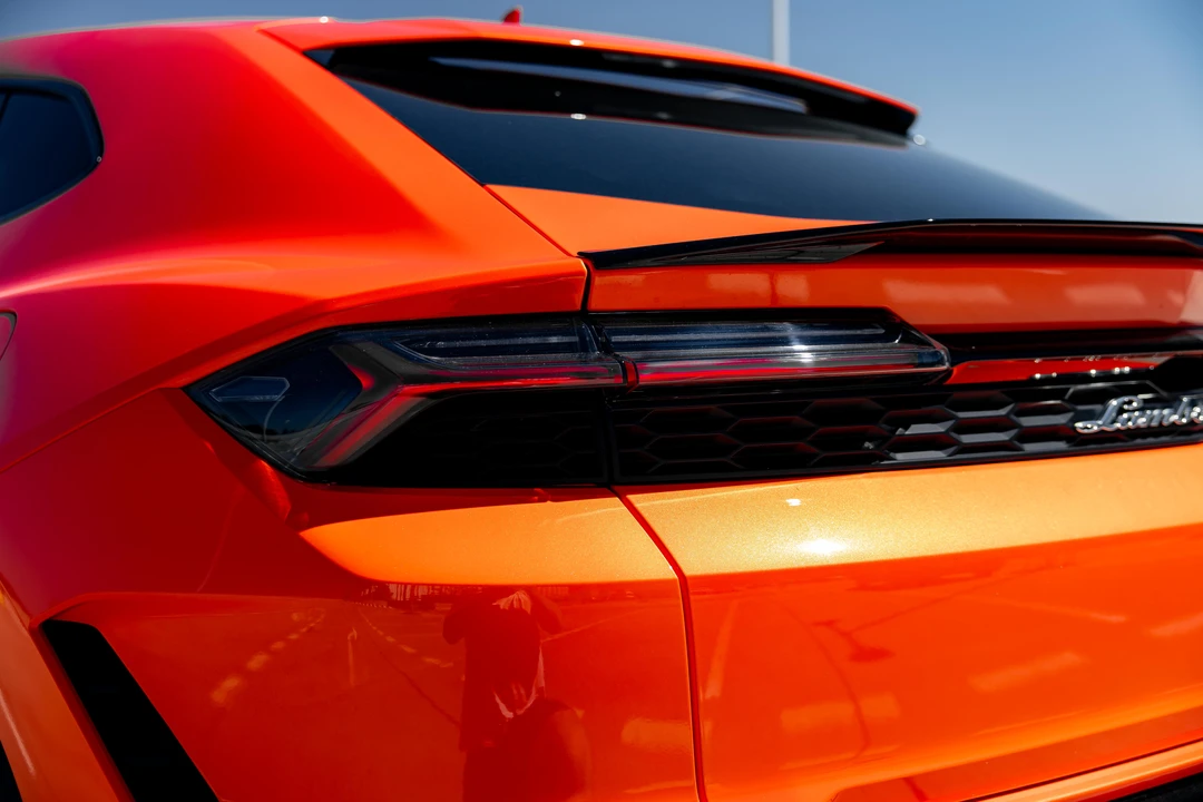 2026 Lamborghini Urus SE - Image 25 of 31
