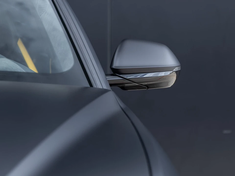 2026 Lamborghini Urus SE - Image 21 of 31