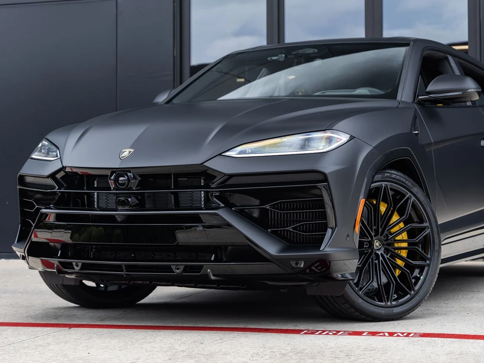 2026 Lamborghini Urus SE - Image 3 of 31