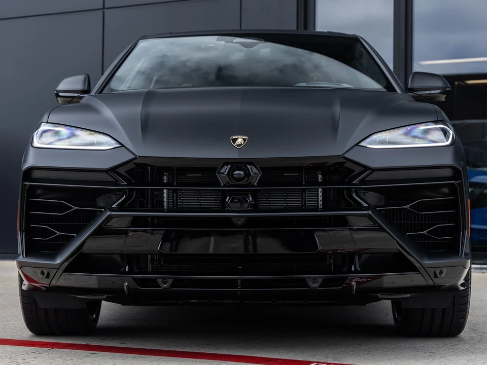 2026 Lamborghini Urus SE - Image 4 of 31