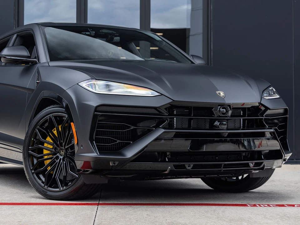 2026 Lamborghini Urus SE - Image 5 of 31