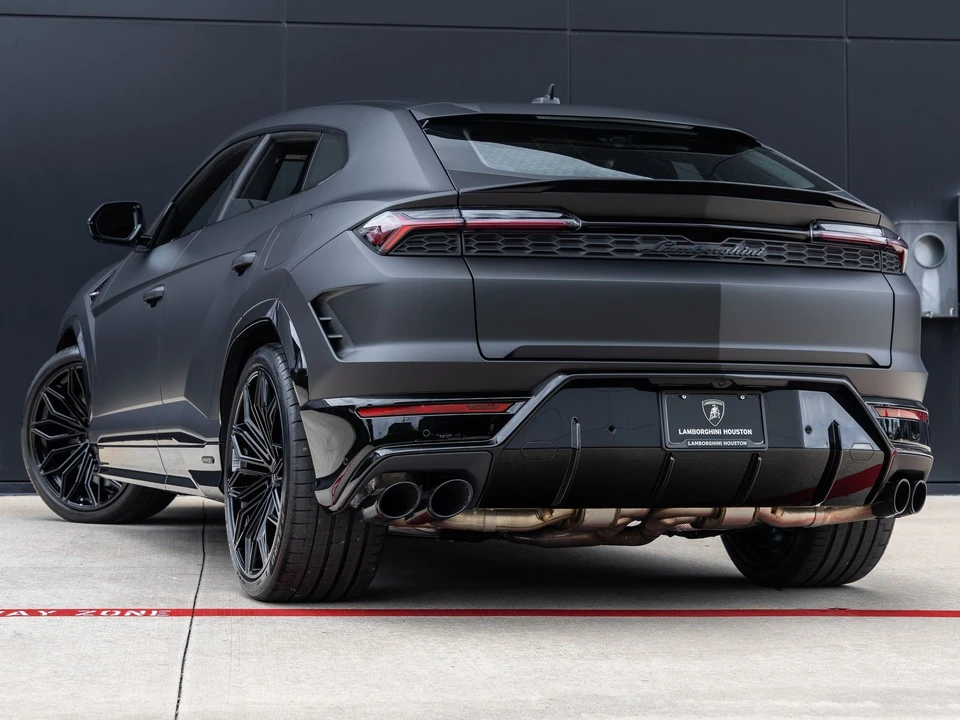 2026 Lamborghini Urus SE - Image 6 of 31