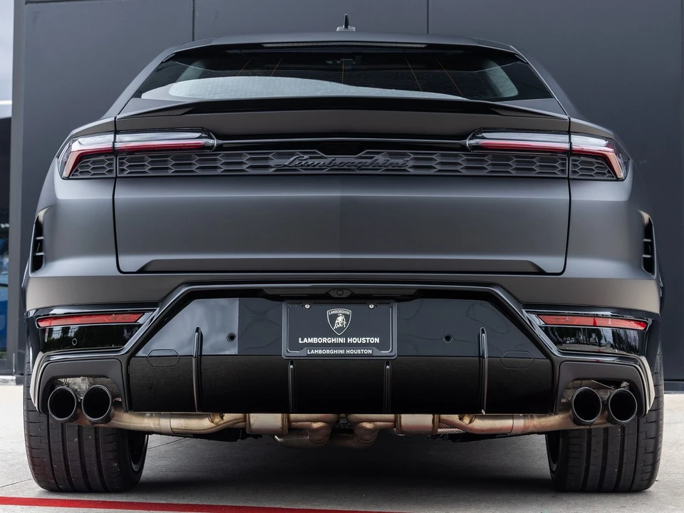2026 Lamborghini Urus SE - Image 7 of 31
