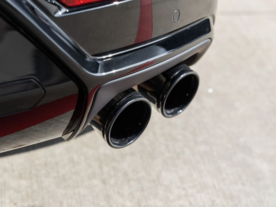 2026 Lamborghini Urus SE - Image 16 of 31