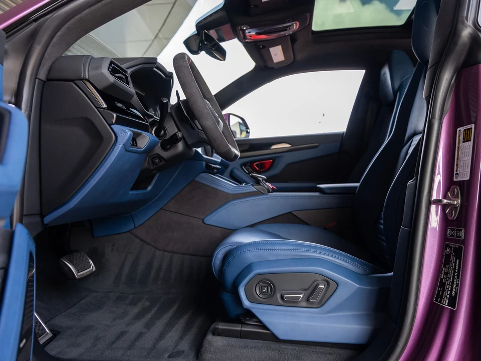 2026 Lamborghini Urus SE - Image 30 of 31