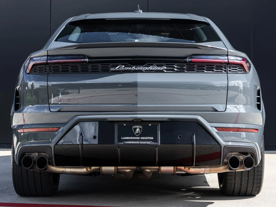 2026 Lamborghini Urus SE - Image 7 of 31