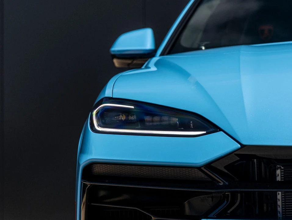 2026 Lamborghini Urus SE - Image 17 of 31