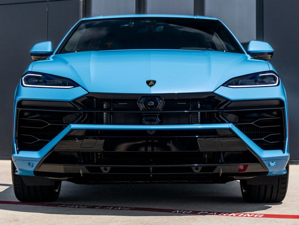 2026 Lamborghini Urus SE - Image 4 of 31