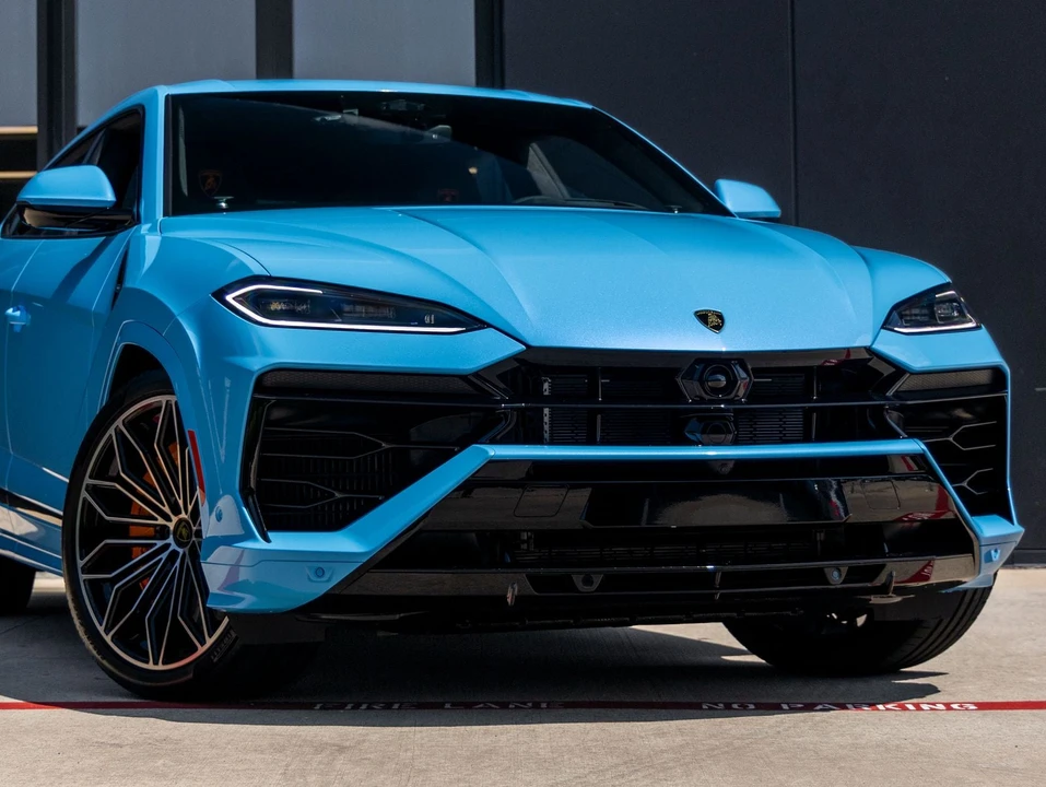 2026 Lamborghini Urus SE - Image 5 of 31