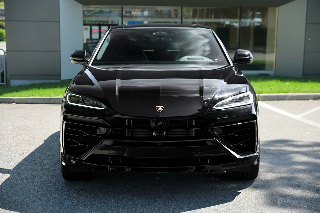 2026 Lamborghini Urus SE - Image 2 of 31