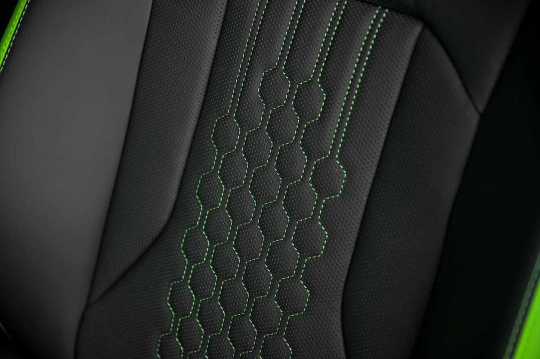 2026 Lamborghini Urus SE - Image 6 of 31
