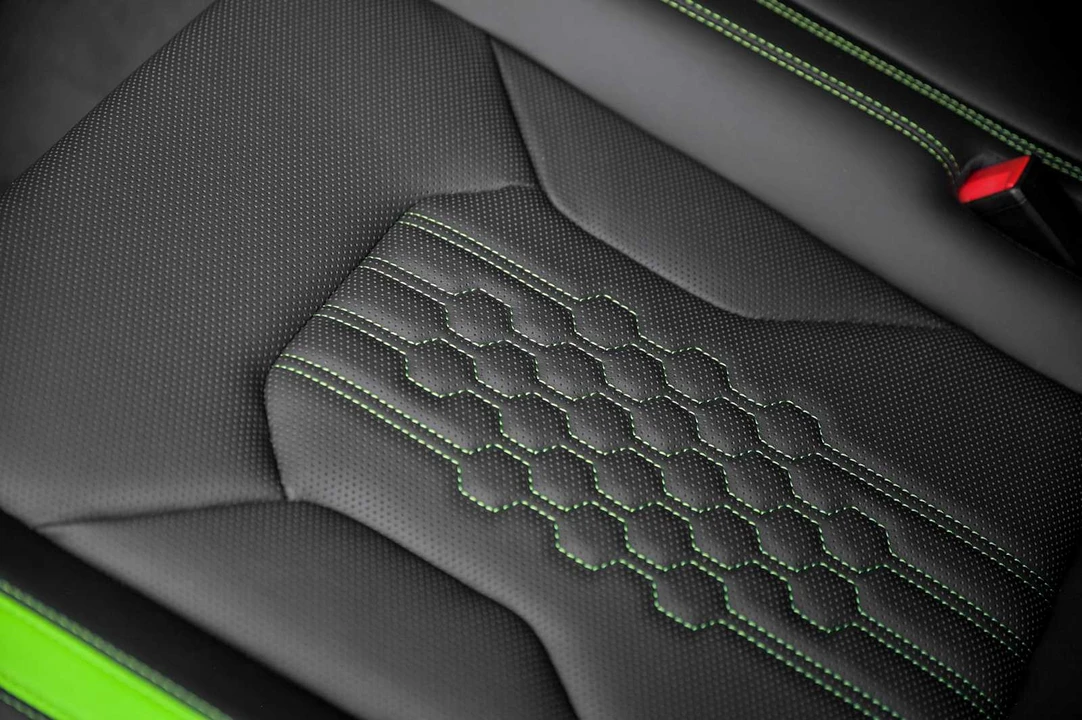 2026 Lamborghini Urus SE - Image 31 of 31