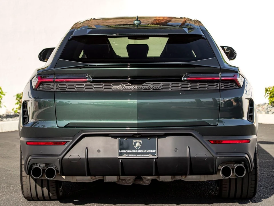 2026 Lamborghini Urus SE - Image 8 of 21