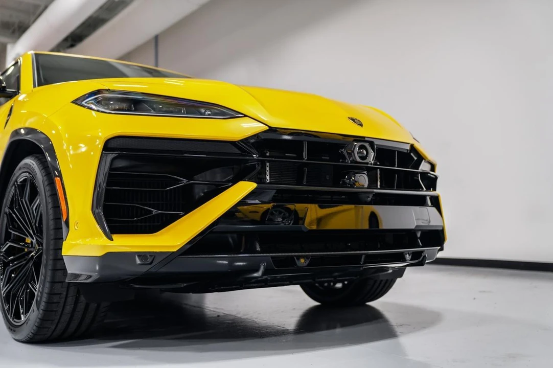 2026 Lamborghini Urus SE - Image 17 of 31