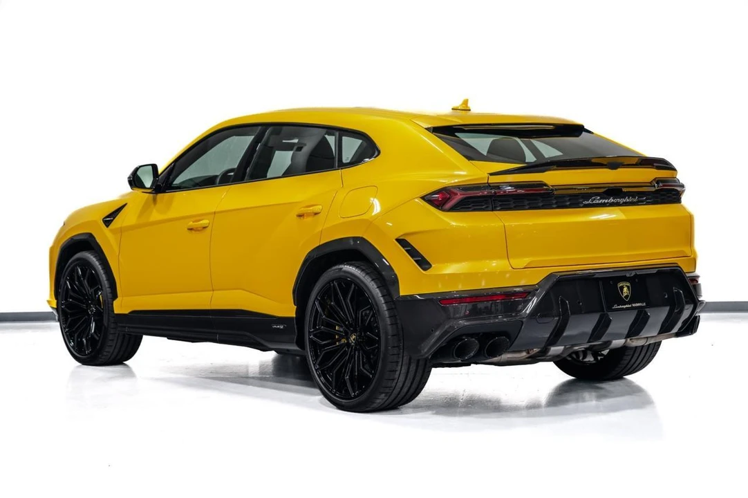 2026 Lamborghini Urus SE - Image 6 of 31