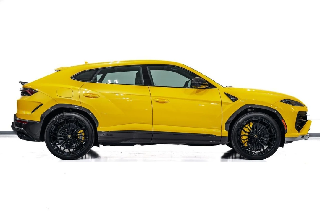 2026 Lamborghini Urus SE - Image 9 of 31