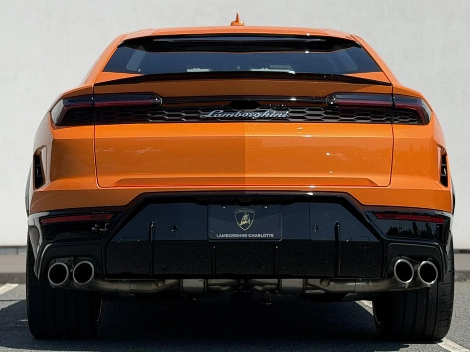 2026 Lamborghini Urus SE - Image 5 of 31