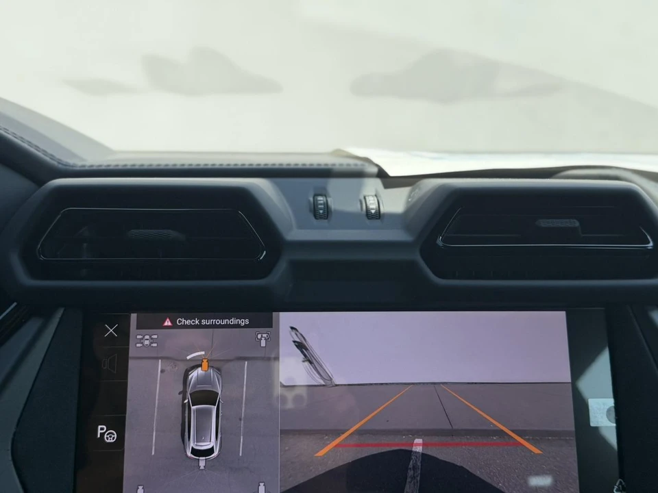 2026 Lamborghini Urus SE - Image 22 of 31