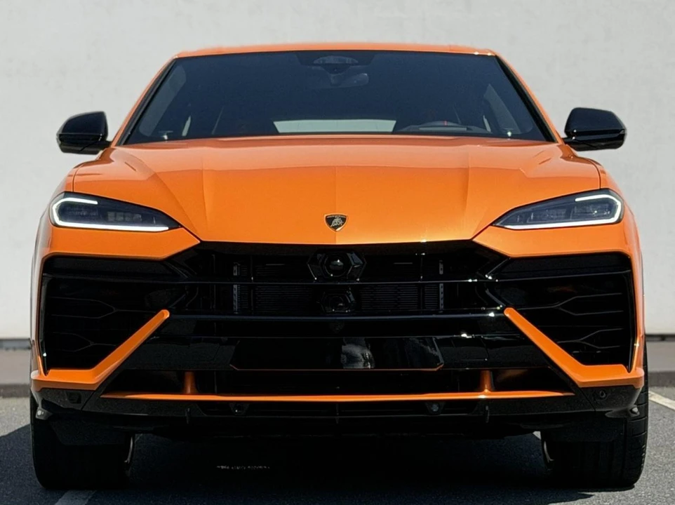2026 Lamborghini Urus SE - Image 2 of 31
