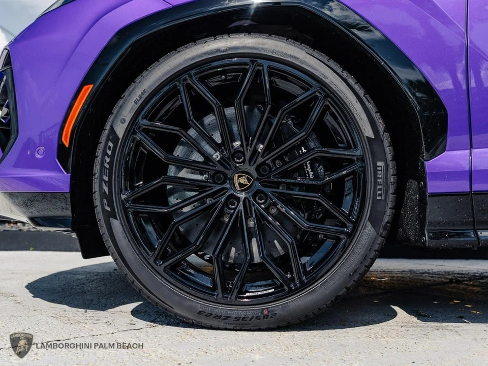 2026 Lamborghini Urus SE - Image 27 of 28