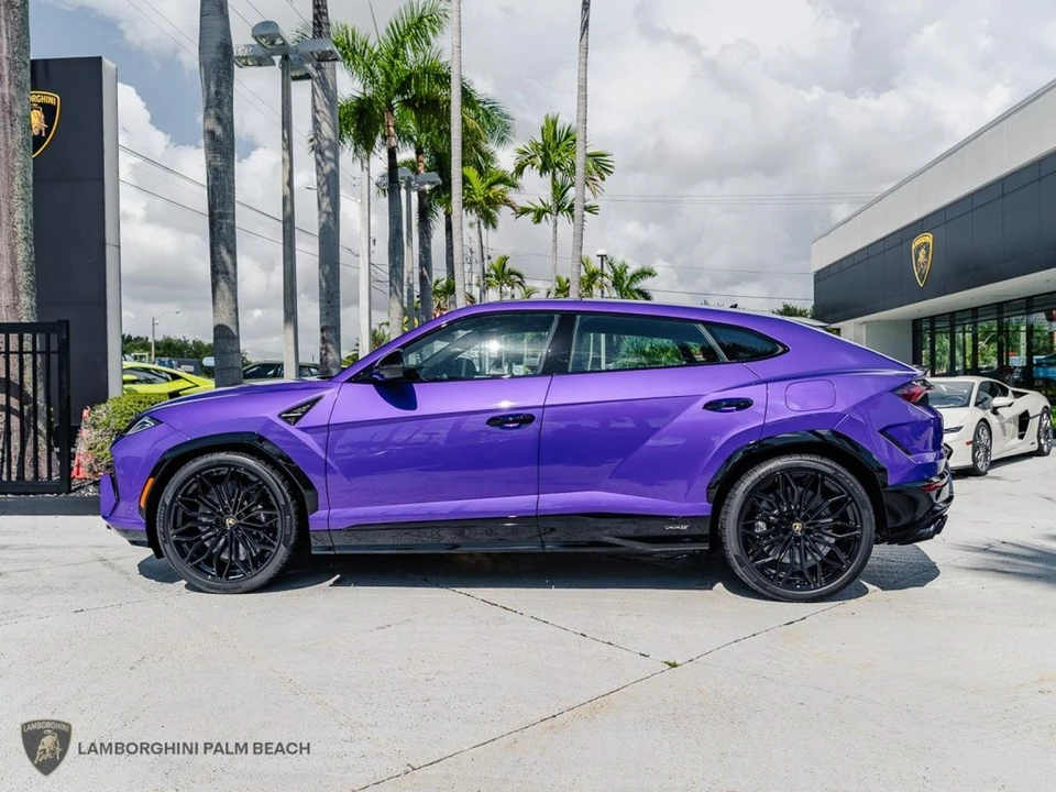 2026 Lamborghini Urus SE - Image 2 of 28
