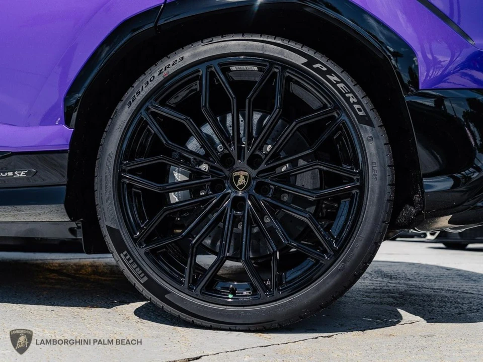 2026 Lamborghini Urus SE - Image 28 of 28