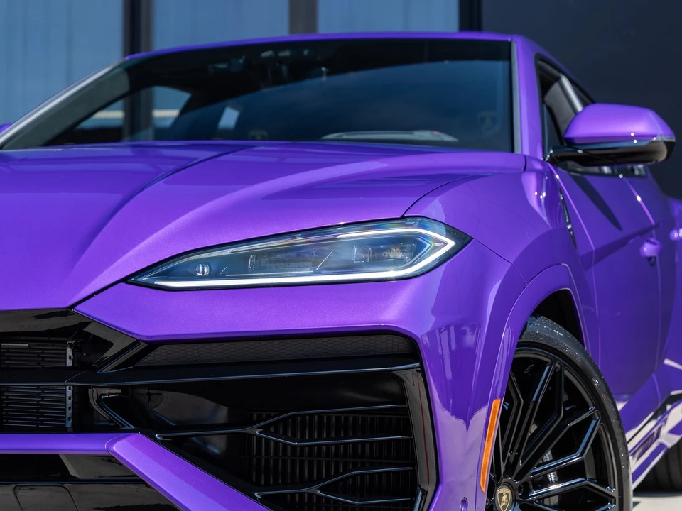 2026 Lamborghini Urus SE - Image 17 of 31