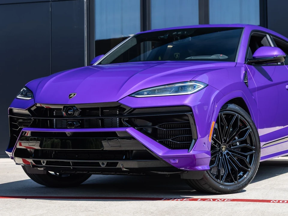 2026 Lamborghini Urus SE - Image 3 of 31