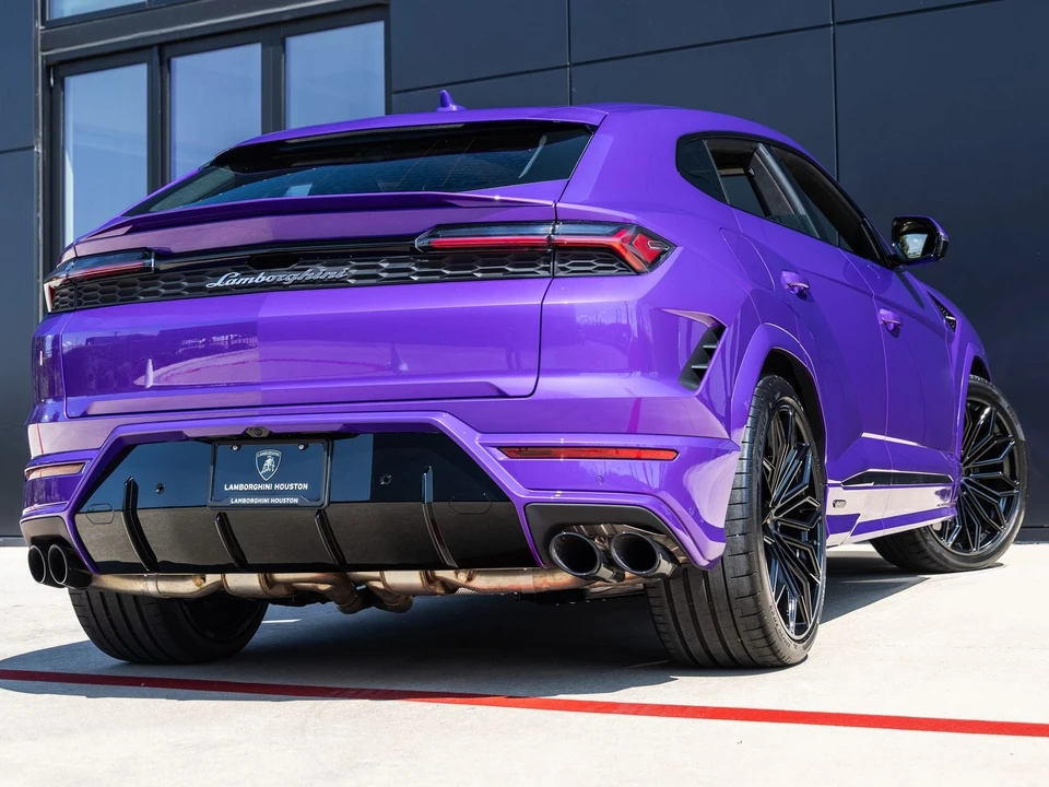 2026 Lamborghini Urus SE - Image 8 of 31