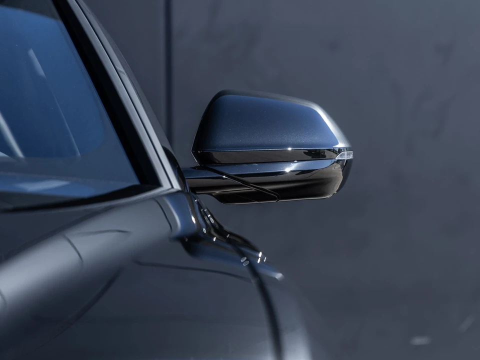 2026 Lamborghini Urus SE - Image 19 of 31