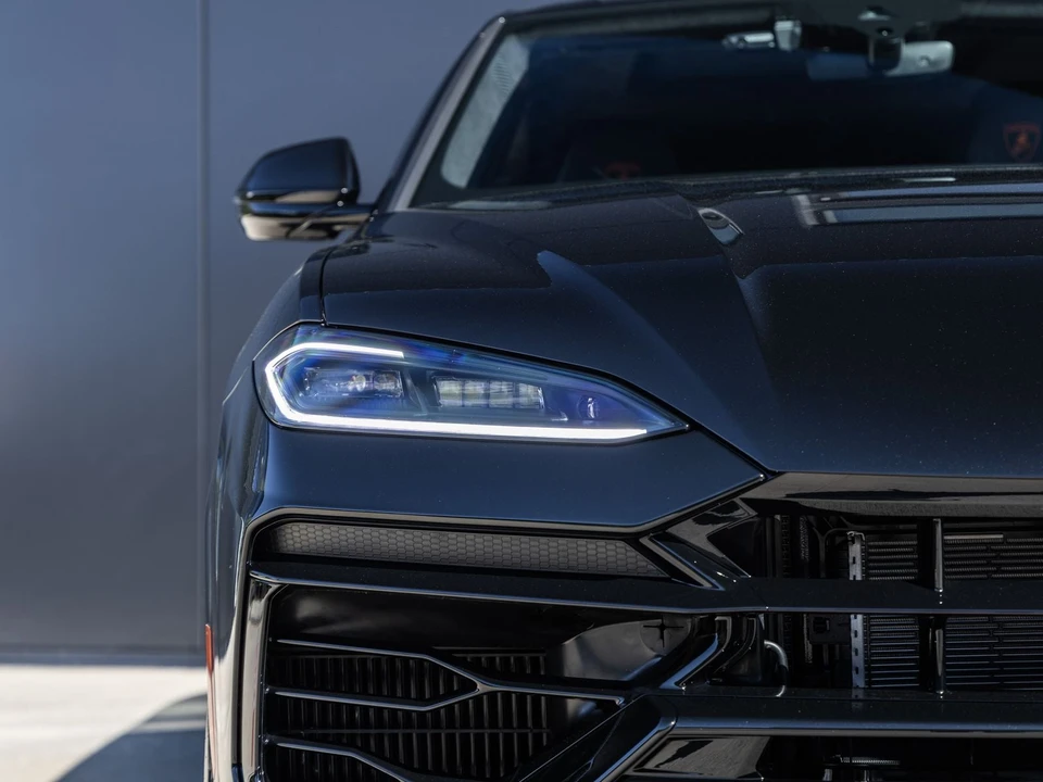 2026 Lamborghini Urus SE - Image 20 of 31