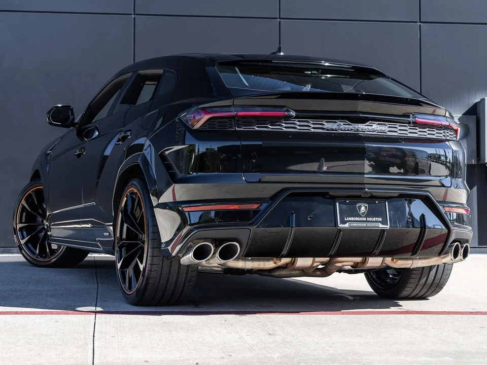 2026 Lamborghini Urus SE - Image 6 of 31