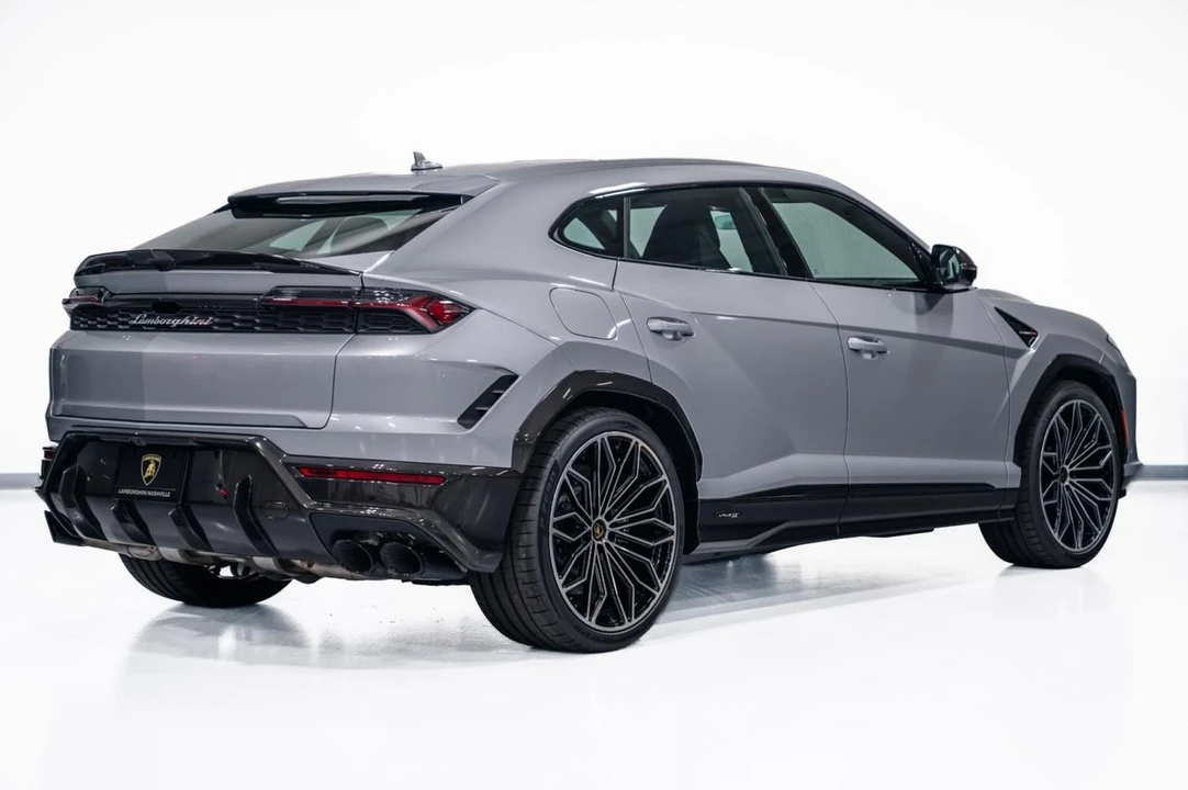 2026 Lamborghini Urus SE - Image 6 of 31