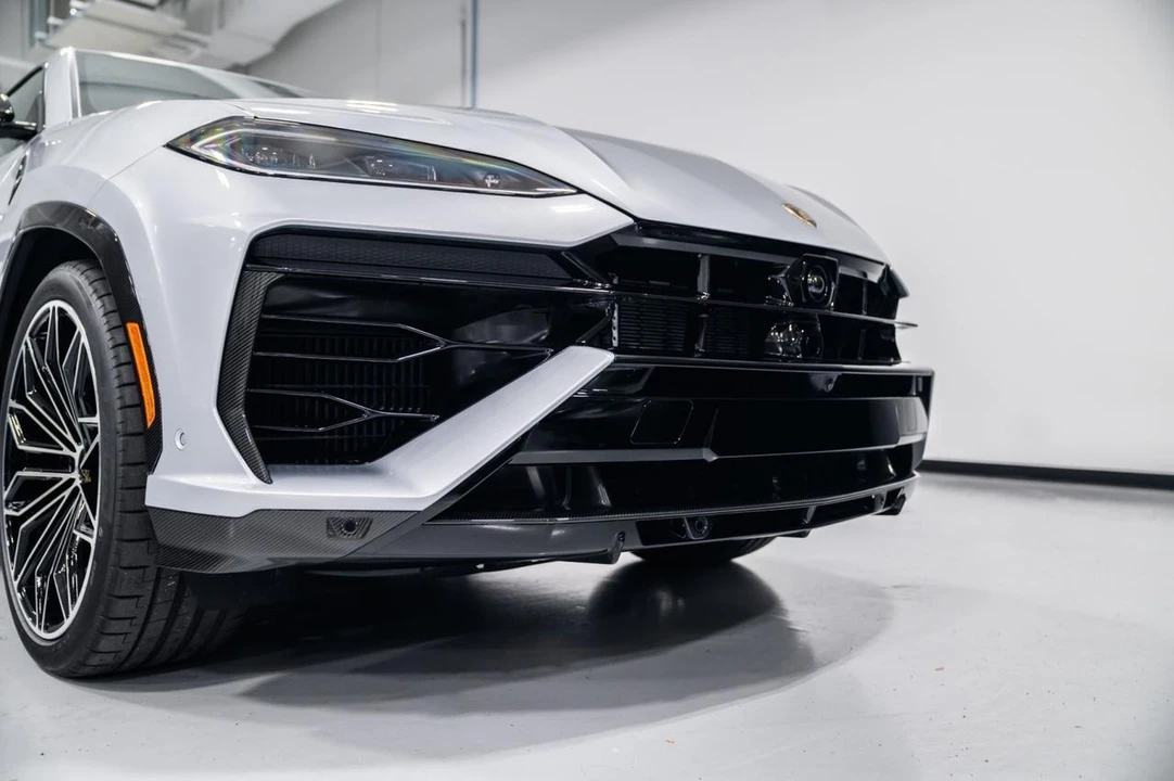 2026 Lamborghini Urus SE - Image 31 of 31