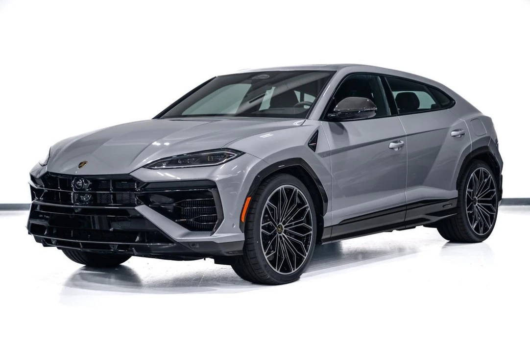 2026 Lamborghini Urus SE - Image 4 of 31