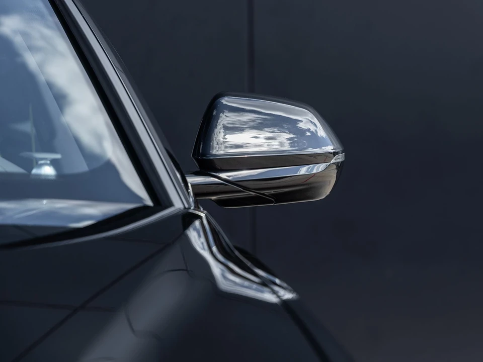 2026 Lamborghini Urus SE - Image 17 of 31